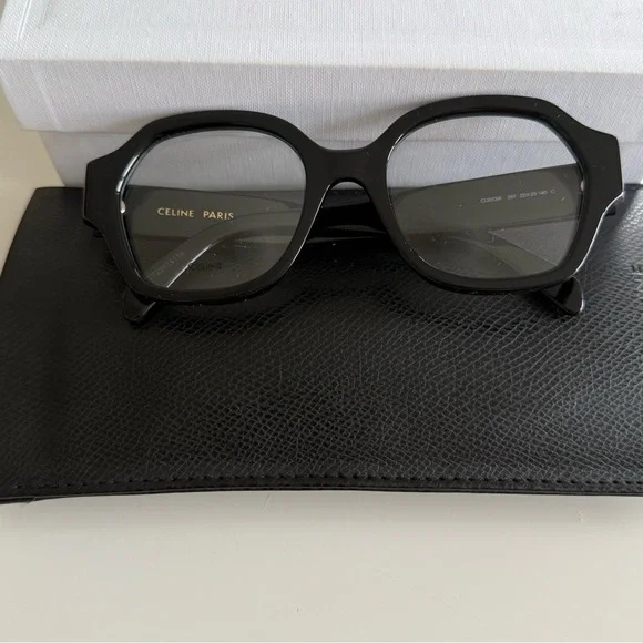 Celine Triomphe Glossy Black Eyewear with Case - Picture 5 of 5